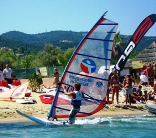  Windsurfers 